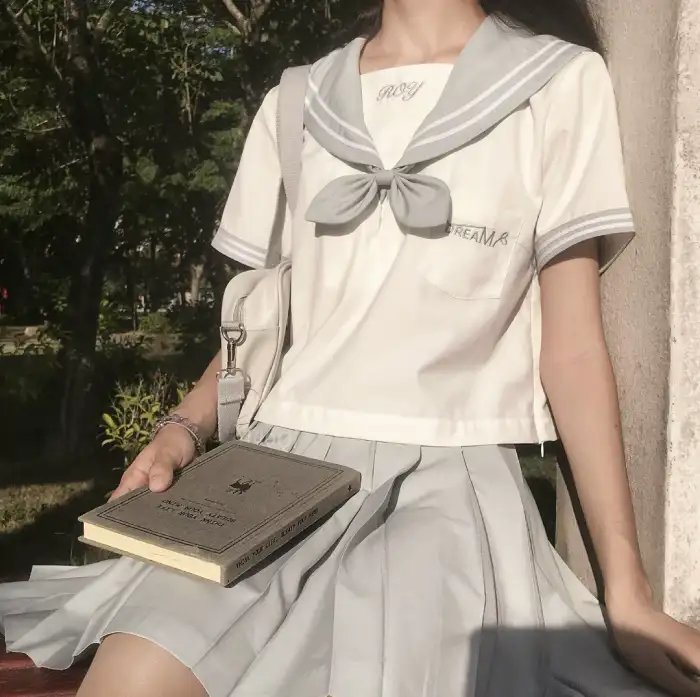 无闻起声色